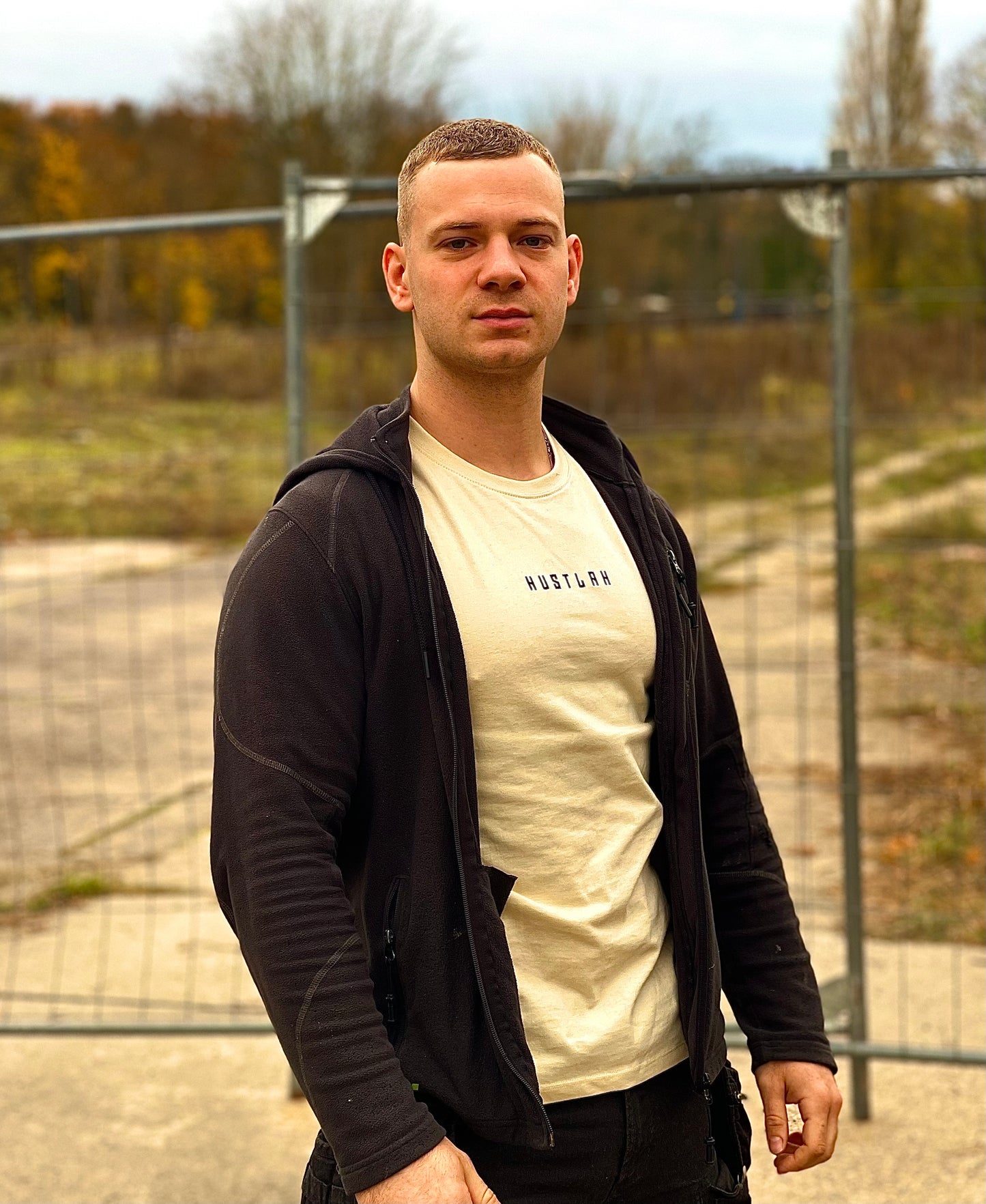 T-Shirt "BASIC" (cream) - Hustlah