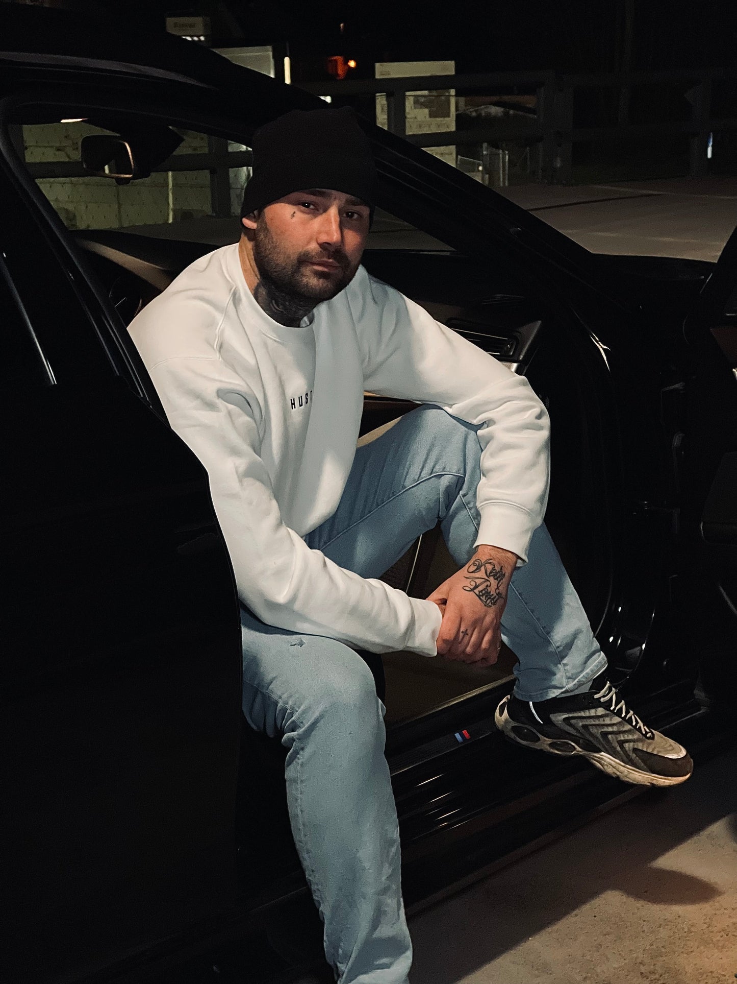 Sweater „BASIC“ (weiß) - Hustlah
