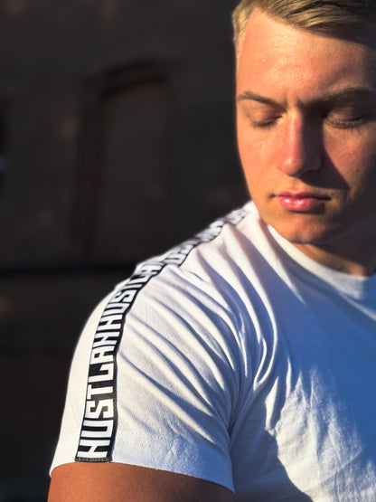 T-Shirt „SEWN ON FLEX“ (weiss)