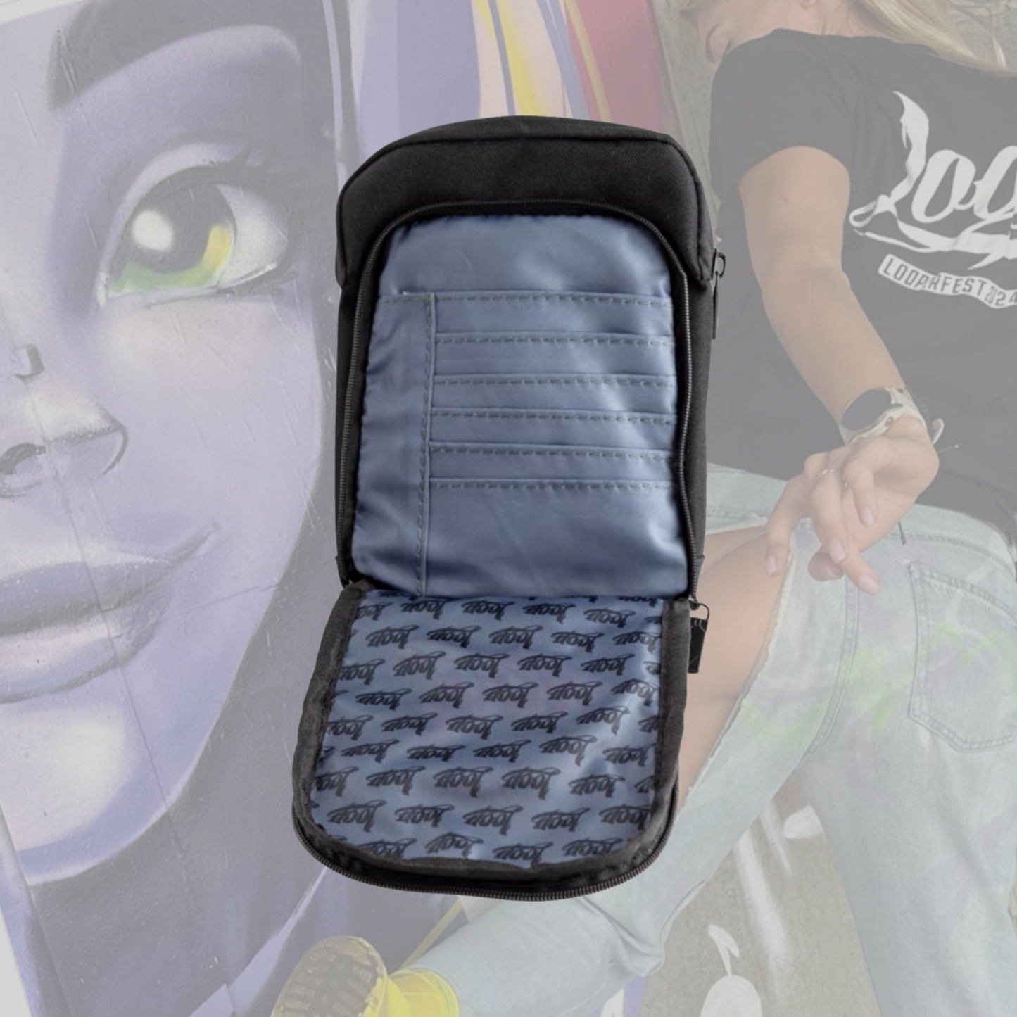 Pusherbag „LOOP LOGO STICK“ - chrome